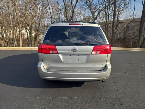 Used 2005 Toyota Sienna LE image 8