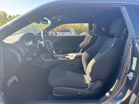 Used 2023 Dodge Challenger R/T w/ Blacktop Package image 10