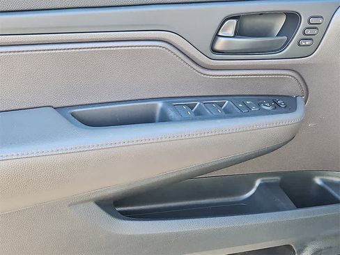 Certified 2019 Honda Odyssey EX-L image 11