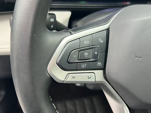 Used 2025 Volkswagen Taos S image 18