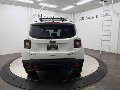Used 2018 Jeep Renegade Trailhawk AWD/4WD image 3