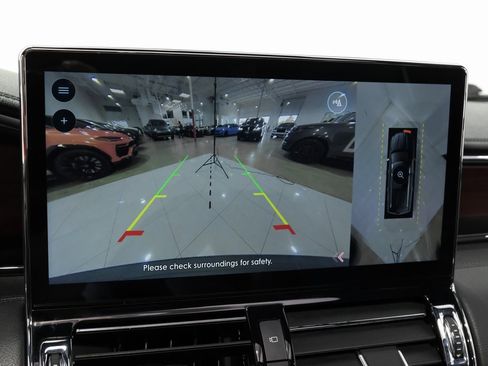 Used 2023 Lincoln Navigator Reserve image 21