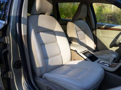 Used 2010 Volvo XC70 3.2 AWD/4WD image 39