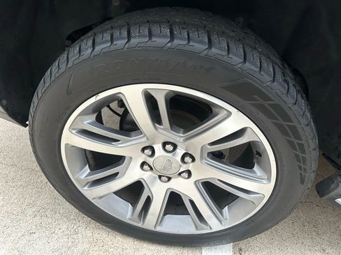 Used 2016 Cadillac Escalade Luxury image 8