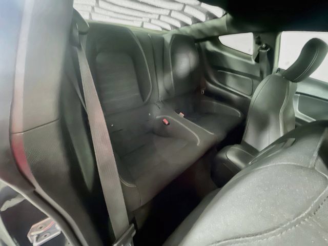 Used 2017 Ford Mustang Coupe RWD image 26