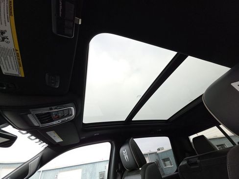 Used 2022 RAM 1500 Laramie image 12