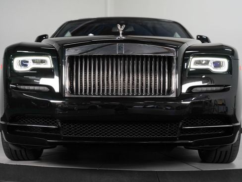 Used 2019 Rolls-Royce Dawn RWD image 15