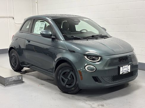 New 2025 FIAT 500 e image 2