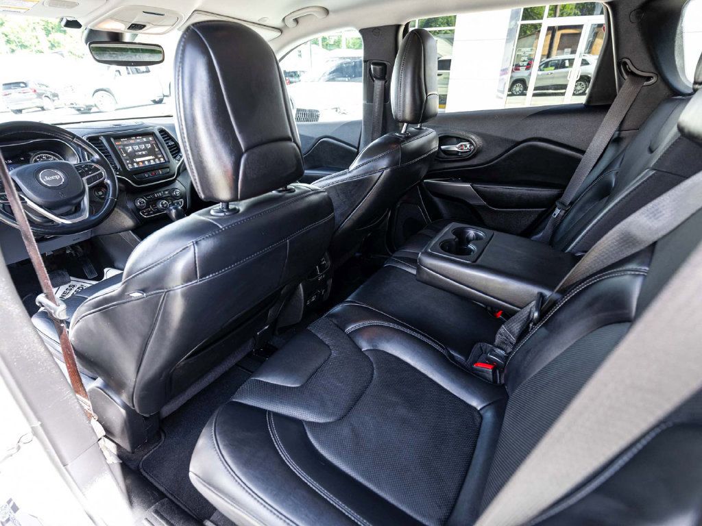 Used 2021 Jeep Cherokee Latitude Lux w/ Comfort/Convenience Group AWD/4WD image 28