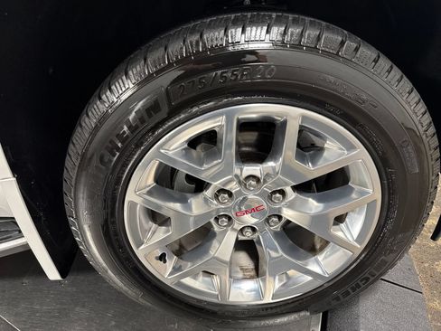 Used 2017 GMC Yukon SLT w/ HD Trailering Package AWD/4WD image 42
