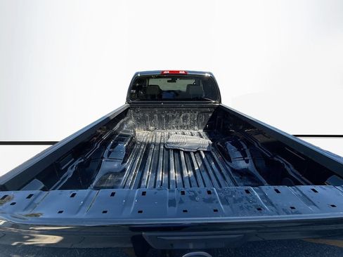 Used 2022 Nissan Frontier S RWD image 23