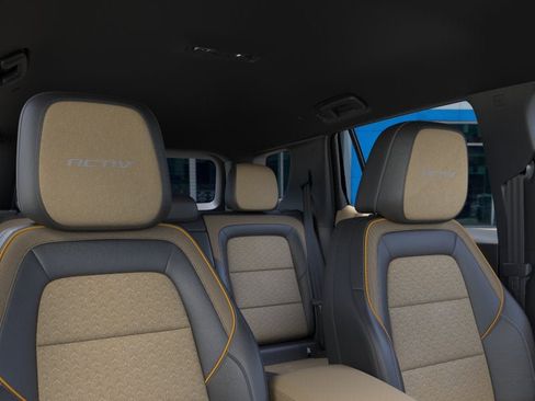 New 2026 Chevrolet Equinox ACTIV image 24