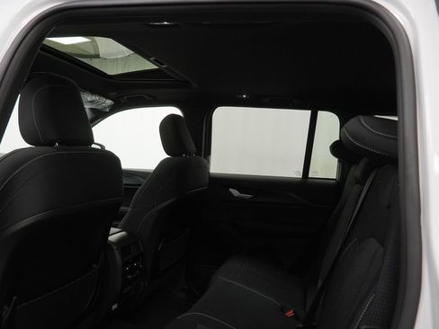 New 2026 Jeep Grand Cherokee Laredo X AWD/4WD image 18