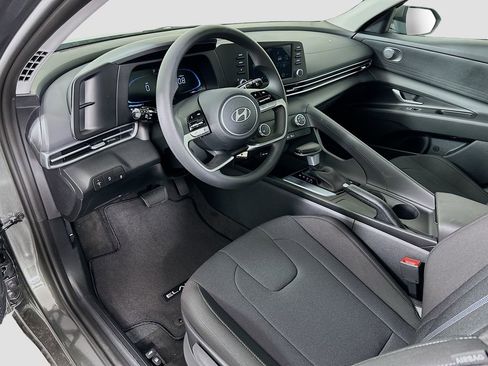 New 2026 Hyundai Elantra SE w/ Cargo Package image 9