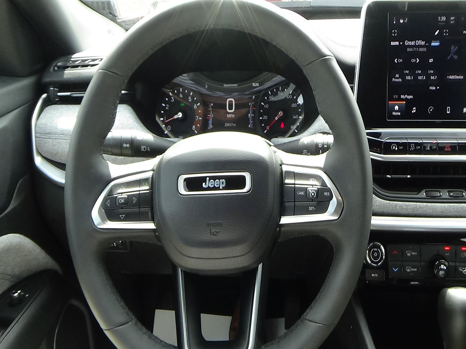 Certified 2025 Jeep Compass Latitude AWD/4WD image 20