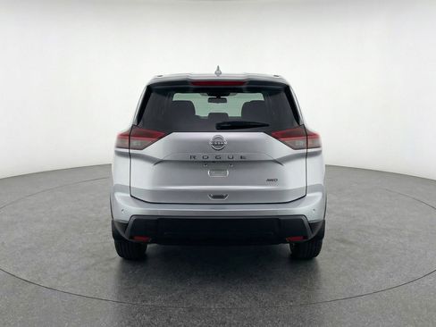 Used 2025 Nissan Rogue SV AWD/4WD image 7