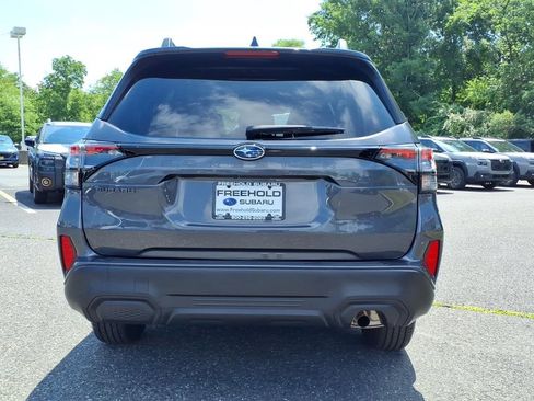 Used 2025 Subaru Forester Premium AWD/4WD image 20