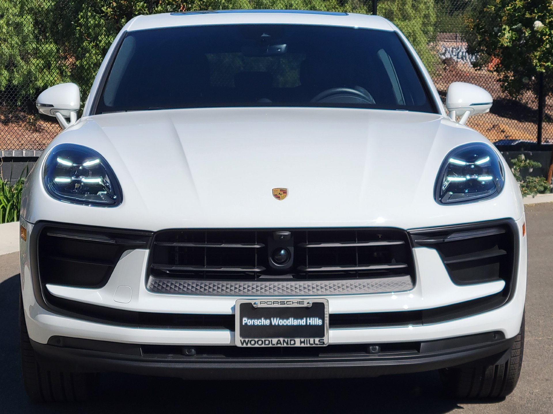 Used 2026 Porsche Macan AWD/4WD image 10