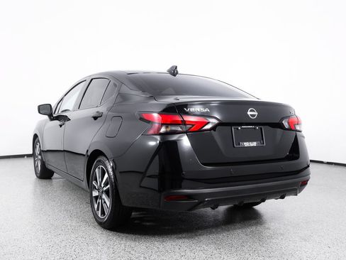 Used 2023 Nissan Versa SV FWD image 7