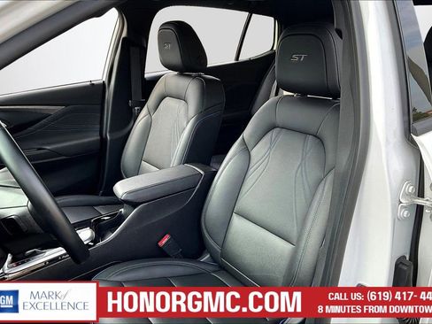 Used 2025 Buick Envista Sport Touring image 20