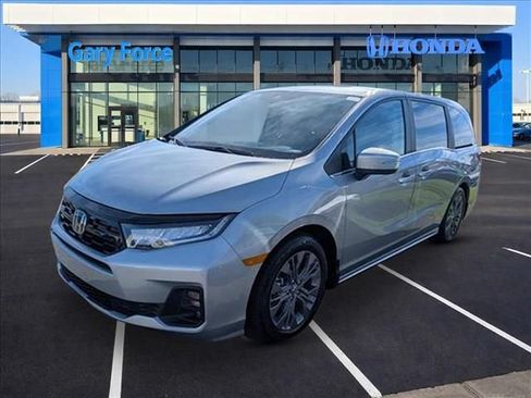 Certified 2026 Honda Odyssey Touring image 3