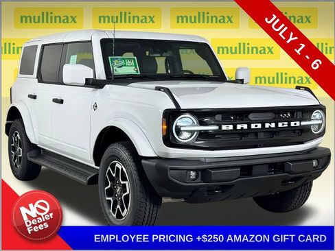 New 2026 Ford Bronco Outer Banks AWD/4WD image 1