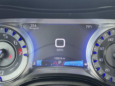 Used 2015 Chrysler 300 C w/ Harman/Kardon Audio Group RWD image 60