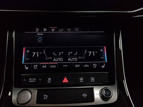 Used 2019 Audi Q8 Premium Plus w/ Premium Plus image 19