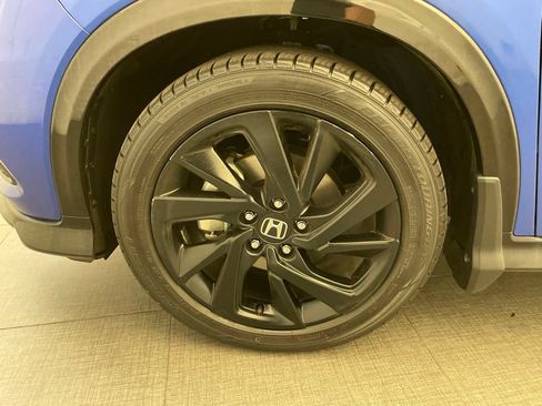Used 2022 Honda HR-V Sport image 11