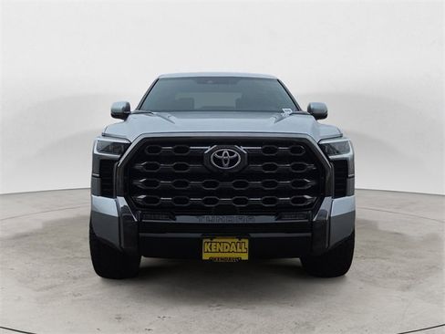 Used 2022 Toyota Tundra Platinum image 8