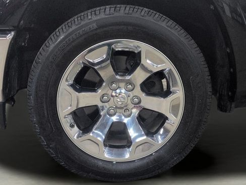 Used 2019 RAM 1500 Laramie AWD/4WD image 32