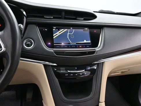 Used 2019 Cadillac XT5 Luxury FWD image 20