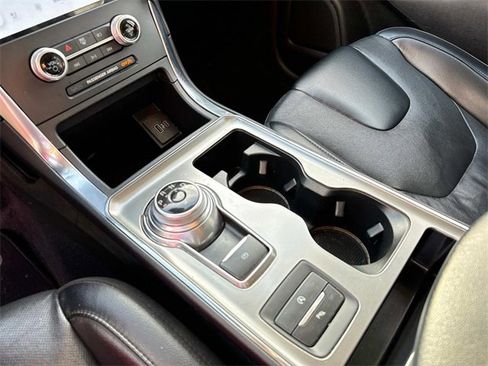 Used 2022 Ford Edge Titanium w/ Equipment Group 301A image 18