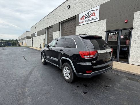Used 2012 Jeep Grand Cherokee Laredo AWD/4WD image 3