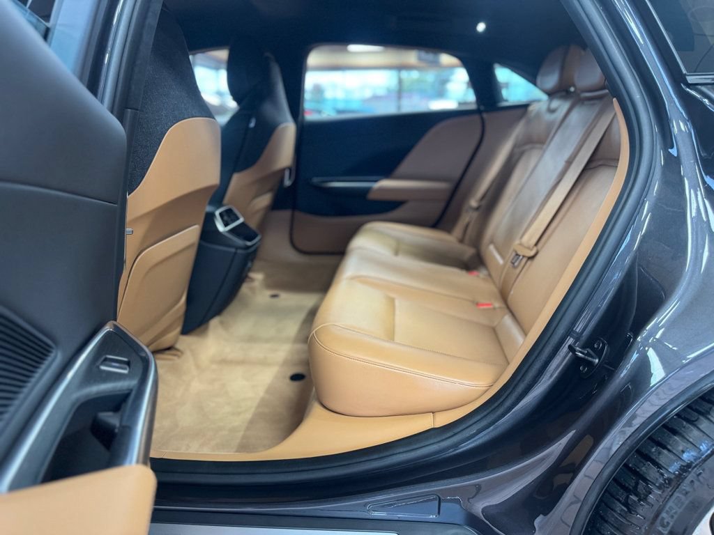 Used 2024 Lucid Air Touring AWD/4WD image 19