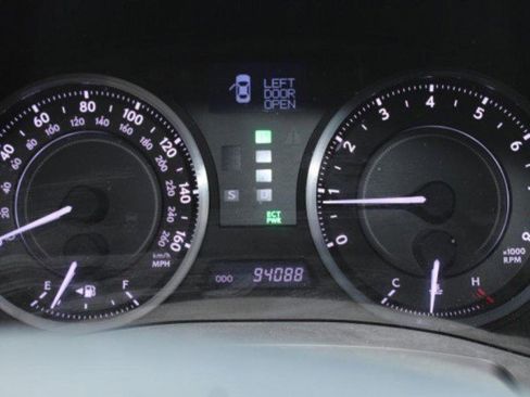 Used 2011 Lexus IS 250C image 21