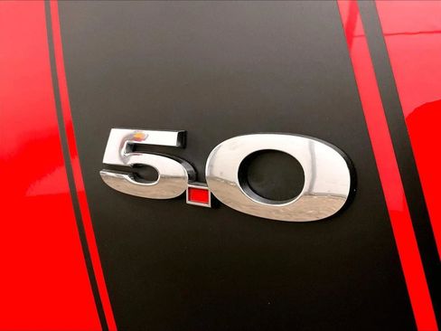 Used 2012 Ford Mustang GT Premium image 13