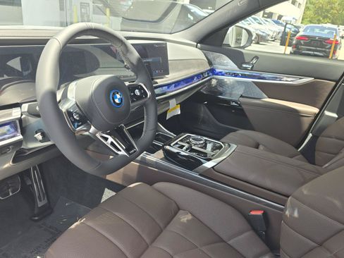 New 2026 BMW i7 eDrive50 w/ M Sport Package RWD image 13