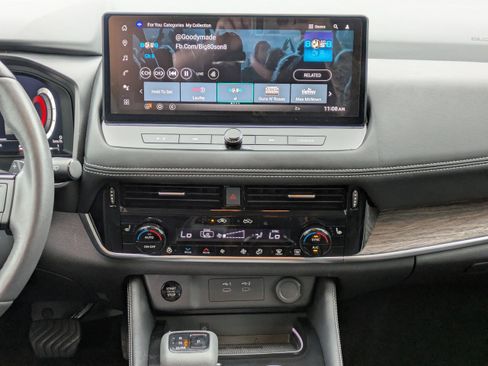 Certified 2024 Nissan Rogue Platinum w/ Platinum Premium Package image 20