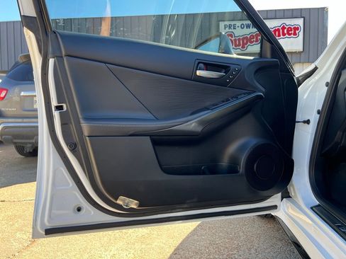 Used 2023 Lexus IS 350 F Sport image 11