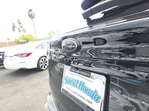 Used 2023 Ford Edge SE w/ Black Appearance Package image 13