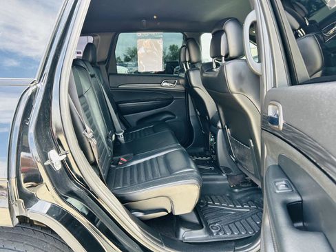 Used 2019 Jeep Grand Cherokee Limited X image 31