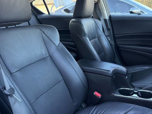 Used 2013 Acura ILX w/ Technology Package image 5