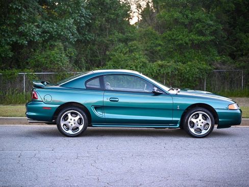 Used 1997 Ford Mustang Cobra image 41