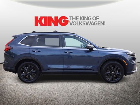 Used 2025 Honda CR-V Sport Touring image 2