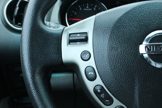Used 2013 Nissan Rogue S w/ Special Edition Pkg FWD image 23
