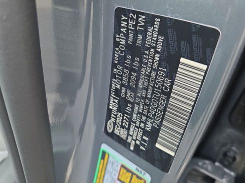 New 2026 Hyundai Elantra Limited FWD image 46
