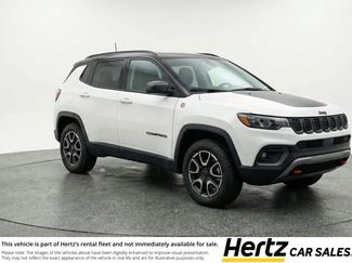 Used 2025 Jeep Compass Trailhawk AWD/4WD video 1