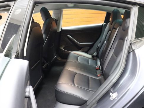 Used 2023 Tesla Model 3 Standard Range image 39