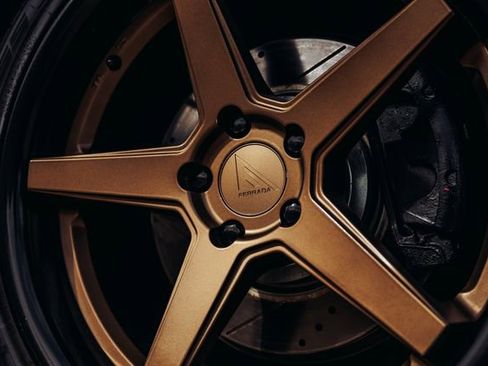 Used 2013 Dodge Challenger R/T Plus image 4